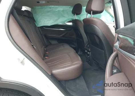 2015 BMW X5 xDrive35I z USA, uszkodzony, nr VIN 5UXKR0C53F0K66397